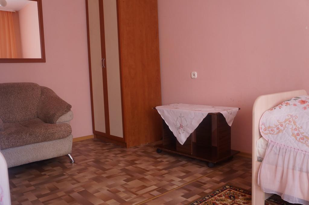 Zvezdochka Hotel Krasnoyarsk Room photo